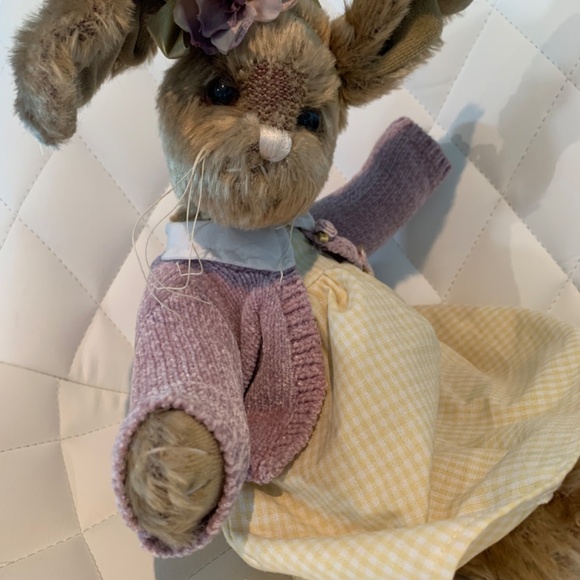 Bearington Collection Vintage Bunnies - Picture 2 of 3